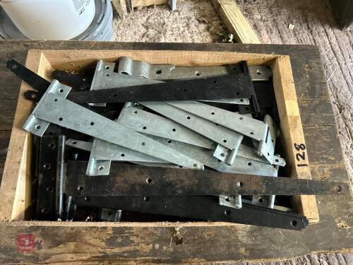 BOX OF NEW 'T' HINGES