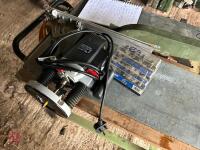 FREUD 1900W ROUTER AND BITS - 12