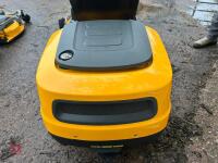 2015 STIGA PARK 22 RIDE ON LAWNMOWER - 8