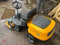 2015 STIGA PARK 22 RIDE ON LAWNMOWER - 9