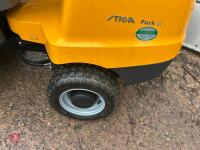 2015 STIGA PARK 22 RIDE ON LAWNMOWER - 11