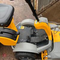 2013 STIGA PARK 620W RIDE ON LAWNMOWER - 15