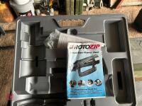 ROTOZIP SPIRAL SAW - 7