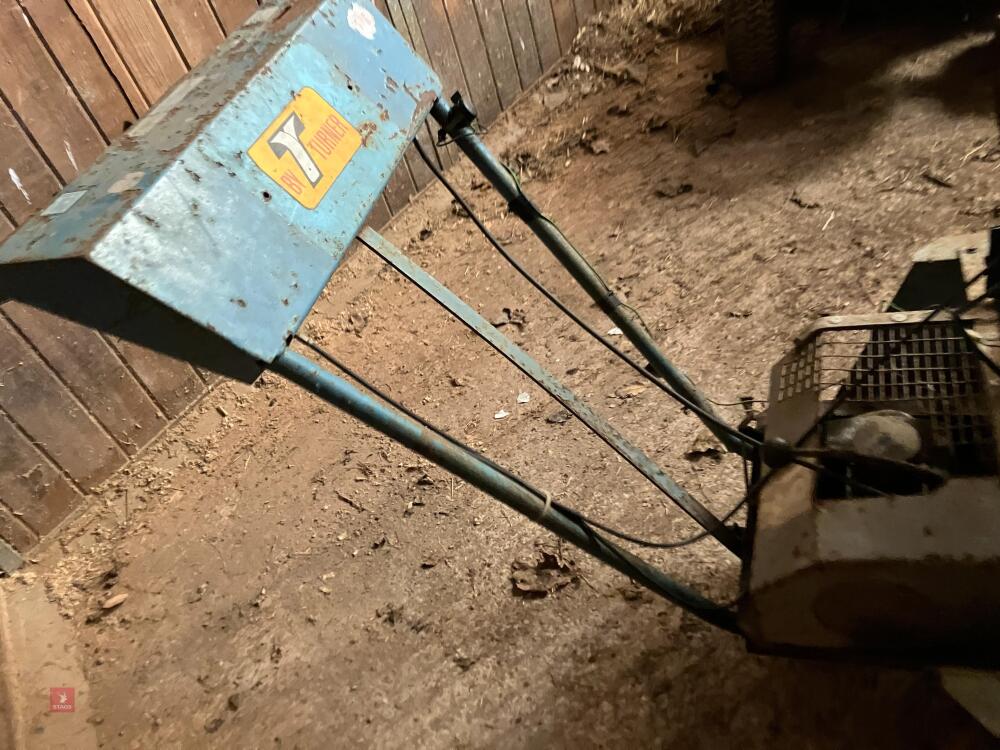 BY TURNER PEDESTRIAN FLAIL RUNNER (S/R)