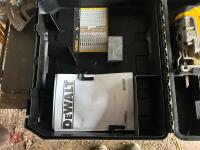 DEWALT DC300 BATTERY JIGSAW - 2