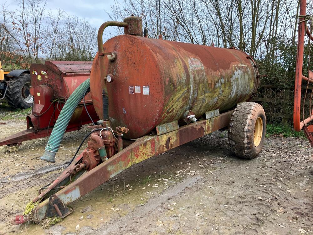 VICON HIPPO SLORRY TANKER (S/R)