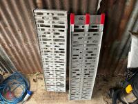PAIR OF AI FOLDING RAMPS - 3