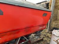 2009 KUHN AXIS 30.1 FERTILISER SPREADER - 5