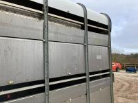 2009 HUDSON 12' LIVESTOCK TRAILER - 12