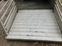 2009 HUDSON 12' LIVESTOCK TRAILER - 32