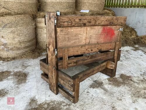 HOME MADE SHEEP GROOMING PLATFORM