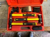PANNEL BEATING SET - 7