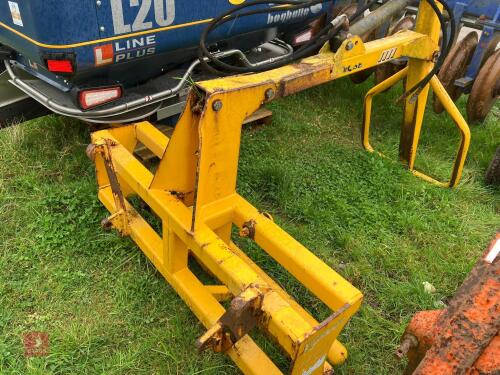 TWOSE ROUND BALE HANDLER