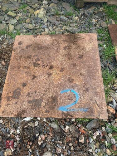 SINGLE ROAD PLATE (2)