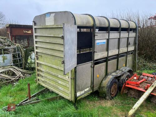 IFOR WILLIAMS 10' LIVESTOCK TRAILER* Length of trailer changed