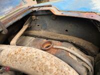 1988 FORD 4110 2WD TRACTOR - 11