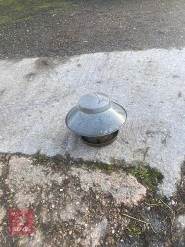 SMALL POULTY AD LIB POULTRY FEEDER