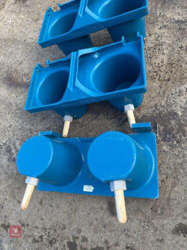 3 WYDALE TWIN CALF BUCKET FEEDER
