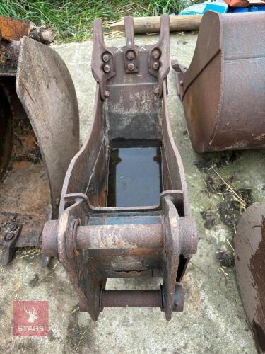 SET OF JCB DIGGER BUCKETS