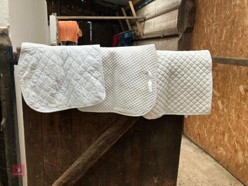 3 WHITE SADDLE PADS