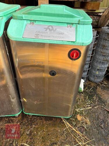 HOLM & LAUE AUTOMATIC MILK FEEDER