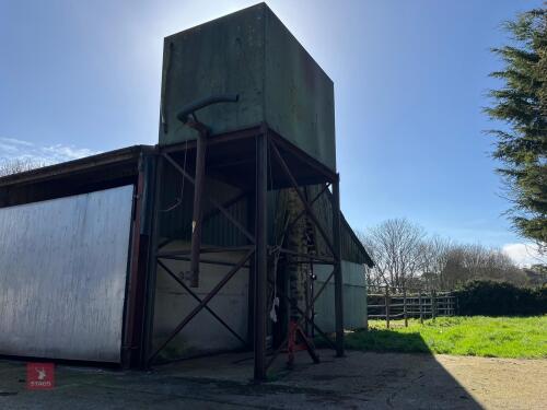 MOLASSES TANK WITH STAND