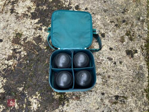 4 BOWLING WOODS IN CASE
