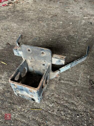 LAND ROVER TOW BAR