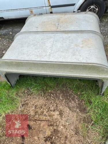 IFOR WILLIAMS LAND ROVER TOP