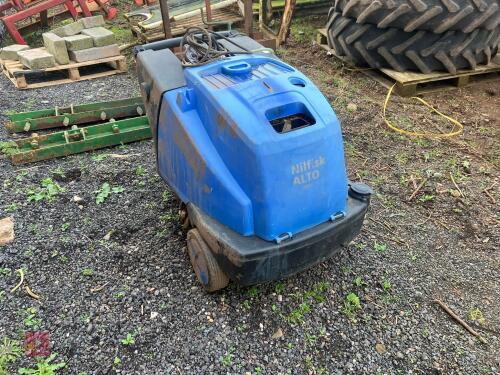 NILFISK ALTO STEAM CLEANER (S/R)