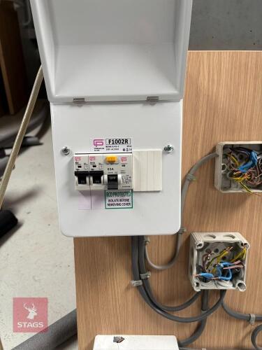 ELECTRIC SOCKET BANK