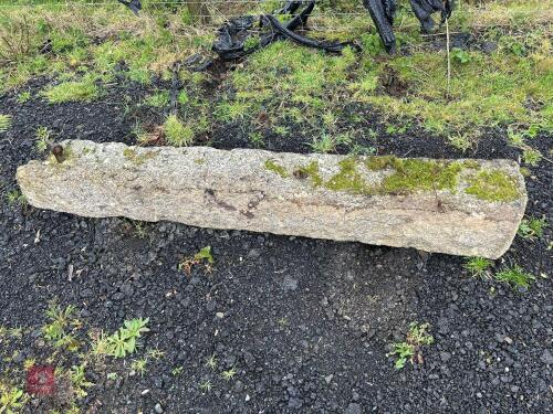 SINGLE GRANITE HANGING GATE POST