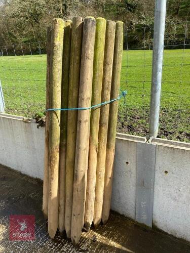 30 USED WOODEN FENCING POSTS