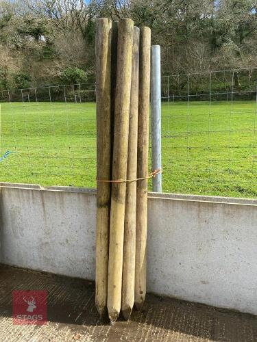 9 USED WOODEN FENCING POSTS