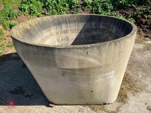 HIGH CAPACITY WATER TROUGH