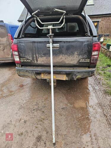 STAINLESS STEEL CALVING AID/JACK