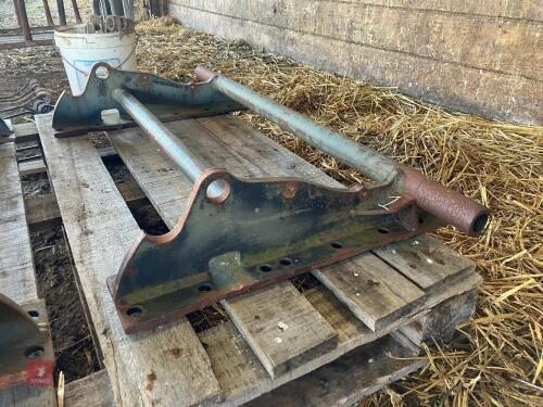 FLAT CHILTON/MX LOADER BRACKET (1)