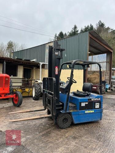 CAT COUNTER BALANCE ELECTRIC FORKLIFT