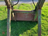 1983 JOHN DEERE 1040 2WD TRACTOR - 87