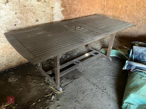 GARDEN TABLE & CHAIR SET