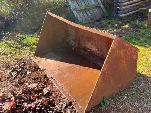 6' FRONT LOADER BUCKET