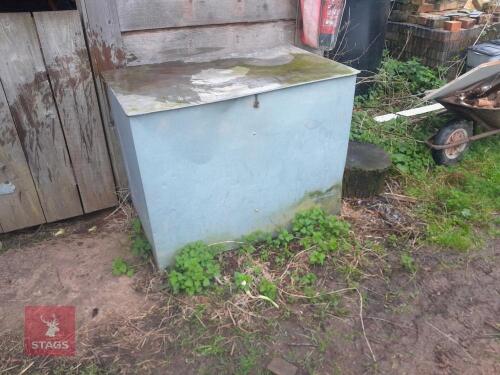 GALVANISED METAL FEED BIN