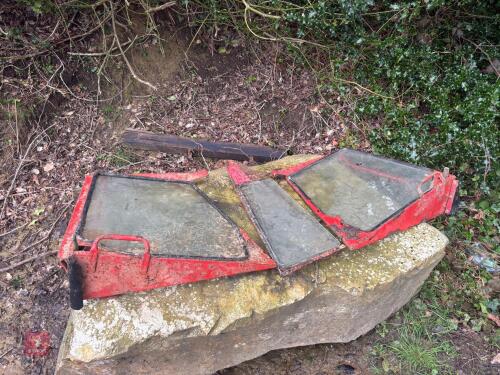 MASSEY FERGUSON FLEXI DOORS