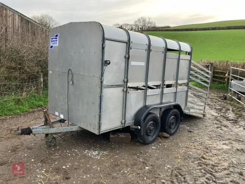 10' IFOR WILLIAMS LIVESTOCK TRAILER