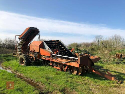 KVERNELAND POTATO HARVESTER (S/R)