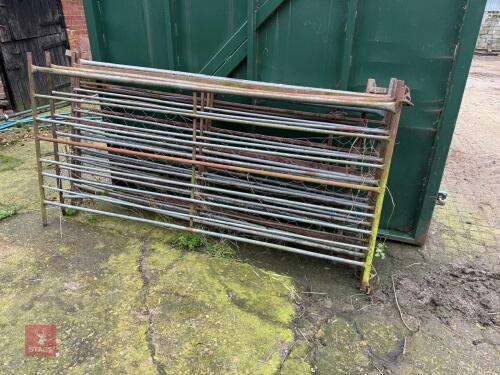 6 X 7' 6'' HURDLES