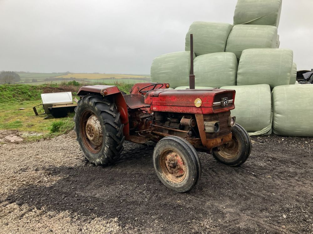 1967 MASSEY FERGUSON 135 2WD TRACTOR