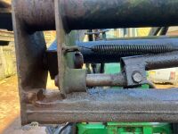 1986 JOHN DEERE 2140 4WD TRACTOR - 50