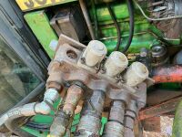 1986 JOHN DEERE 2140 4WD TRACTOR - 59