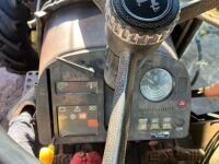 1986 JOHN DEERE 2140 4WD TRACTOR - 82